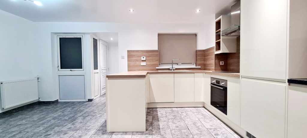 Three-Bedroom Maisonette – Sidcup, London